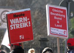 Warnstreik In Jena 150217 016